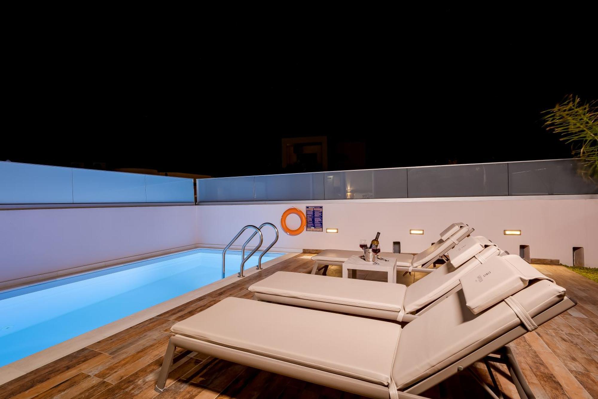 Sarpidon Suites Agia Marina Екстериор снимка