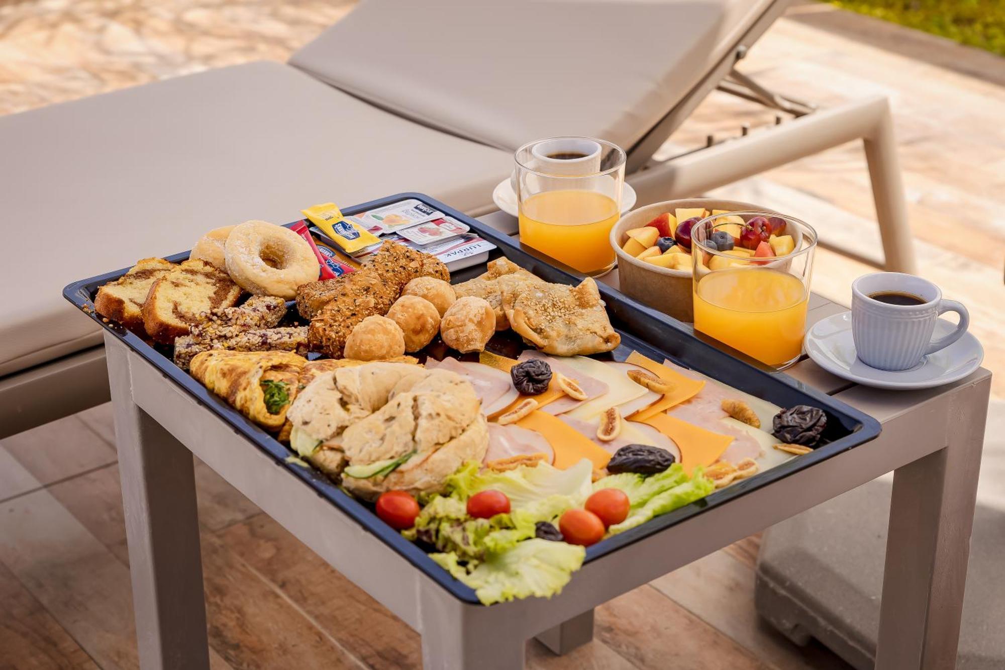Sarpidon Suites Agia Marina Екстериор снимка