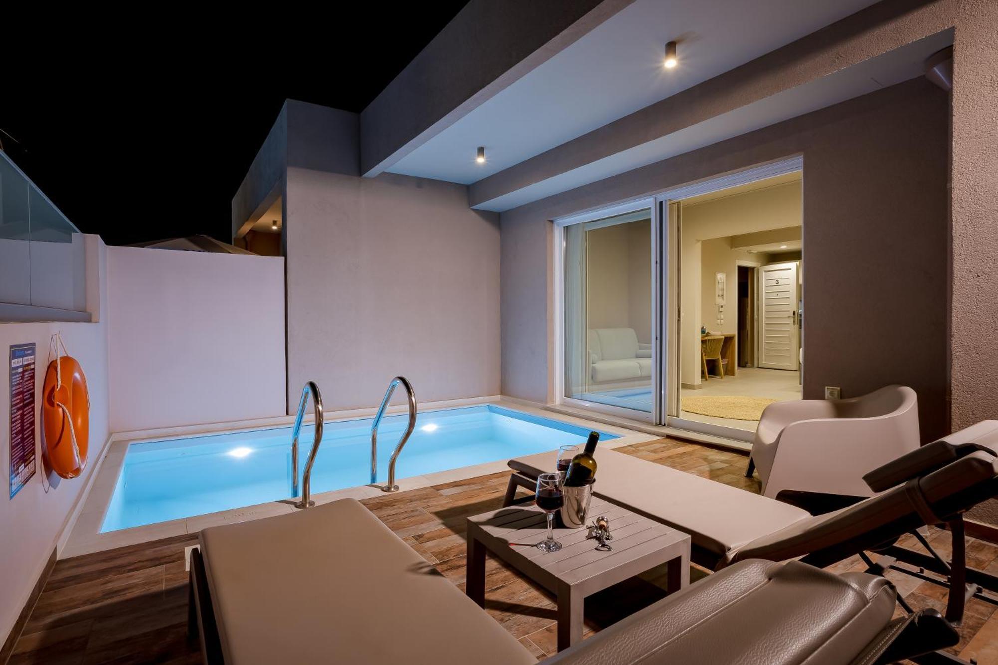 Sarpidon Suites Agia Marina Екстериор снимка