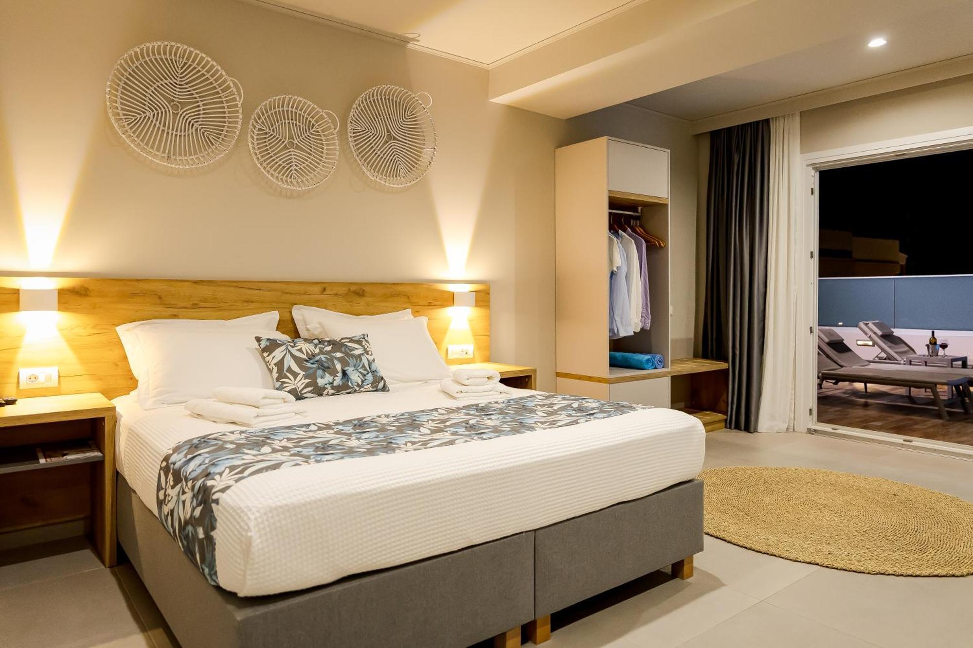 Sarpidon Suites Agia Marina Екстериор снимка