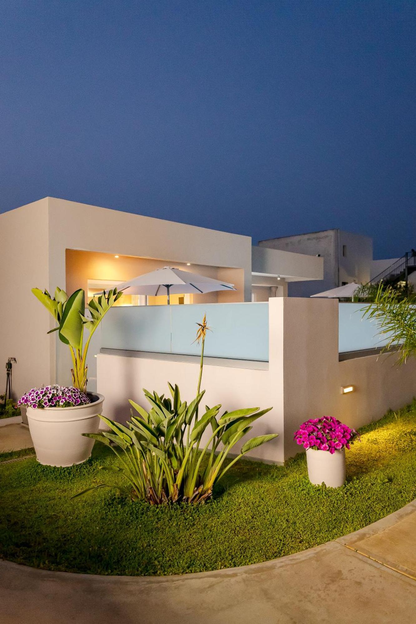 Sarpidon Suites Agia Marina Екстериор снимка